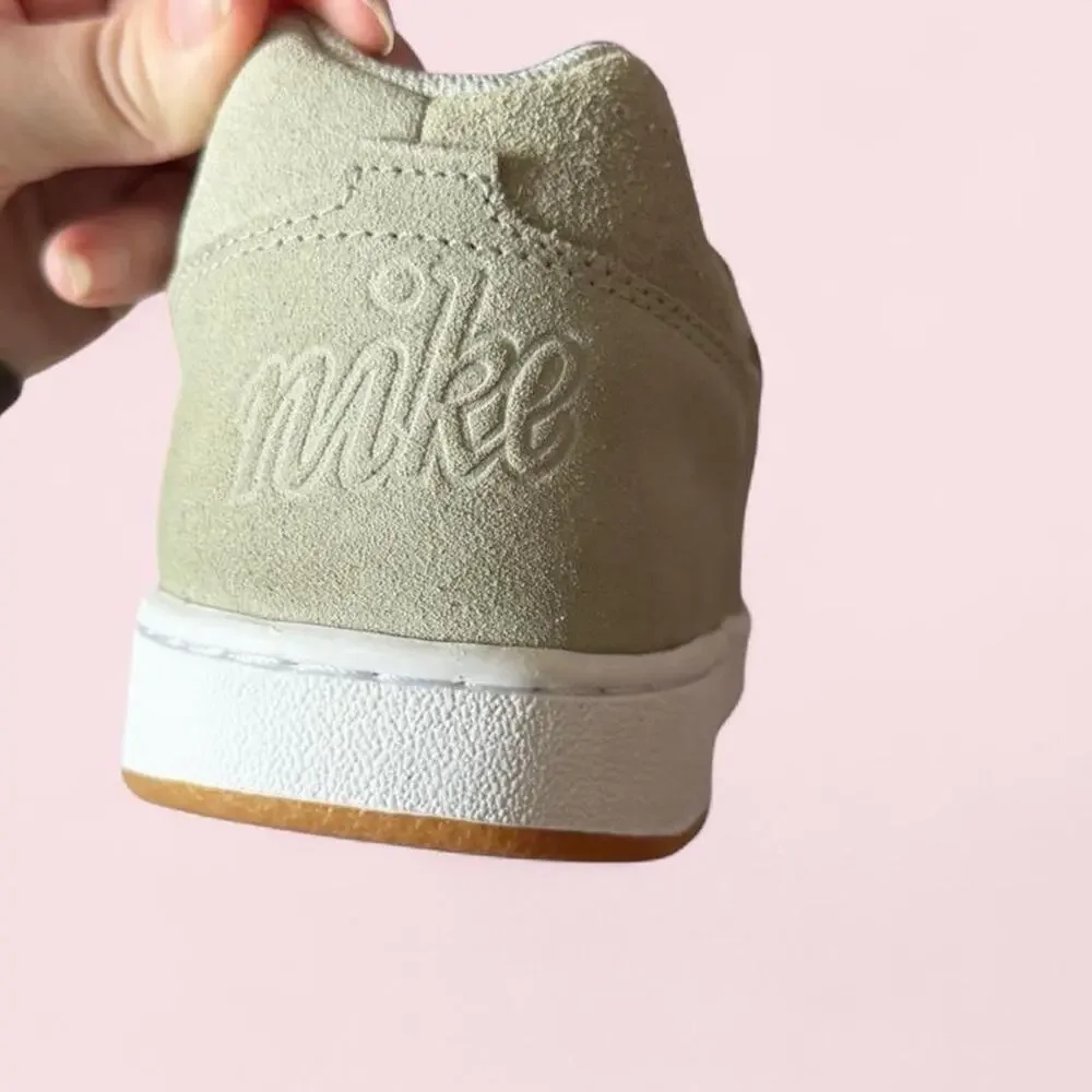 Nike Court Borough Low 2